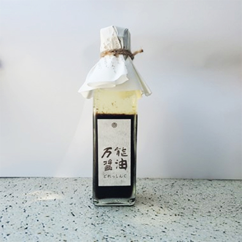 料亭 新みなと 万能醤油どれっしんぐ